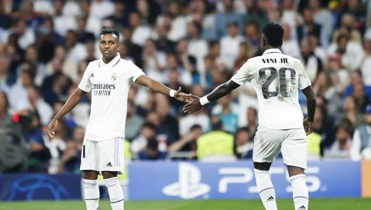 宝威体育直播公司-包含皇马再战拜仁，欧冠四强之战引人期待的词条